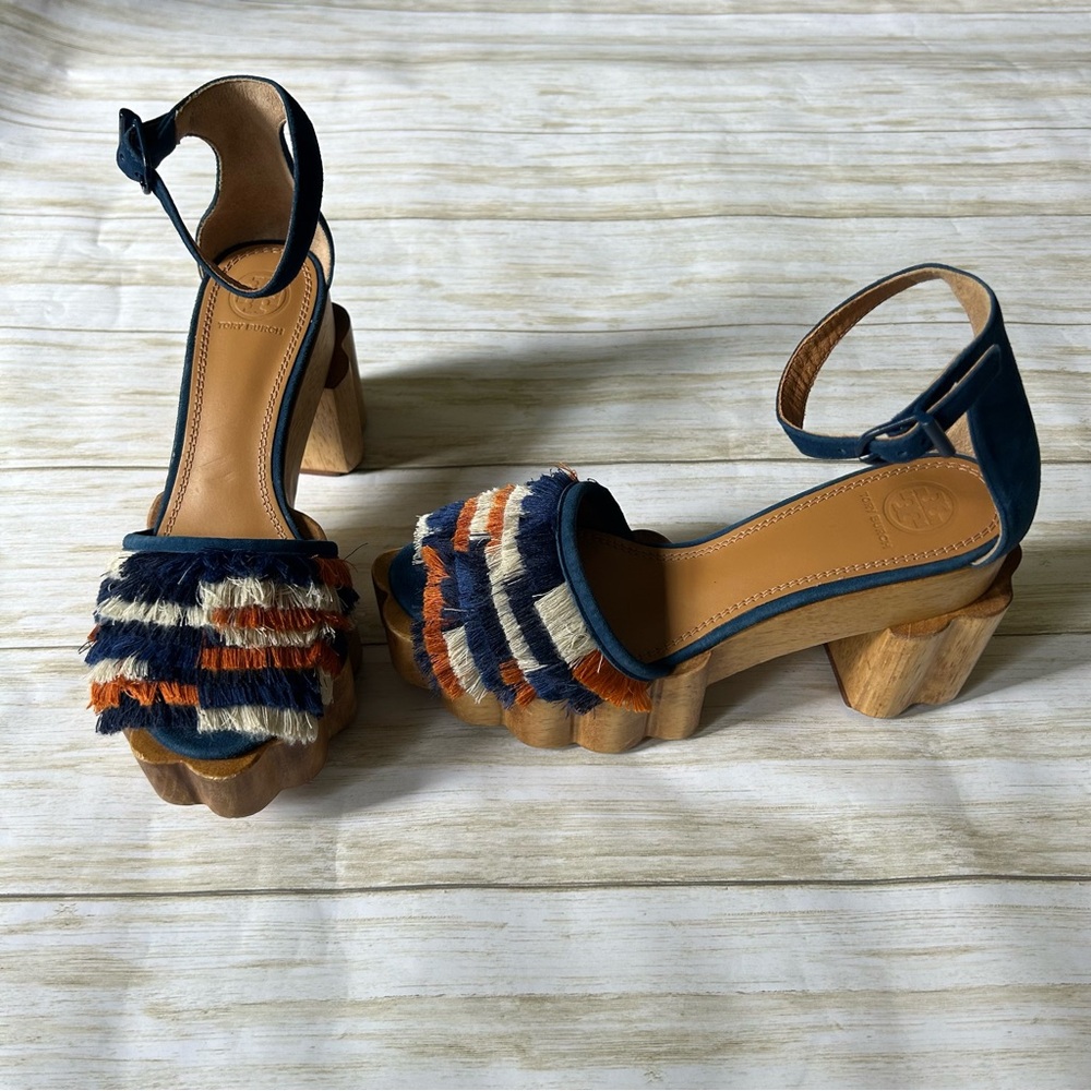 NWOB TORY BURCH ALMA PLATFORM SANDALS Size 7
